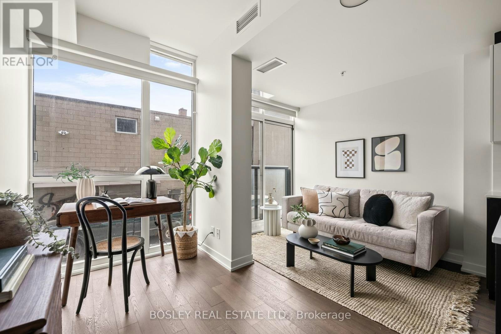 205-36 Howard Park Avenue, Toronto, ON, M6R 0A5 - 2