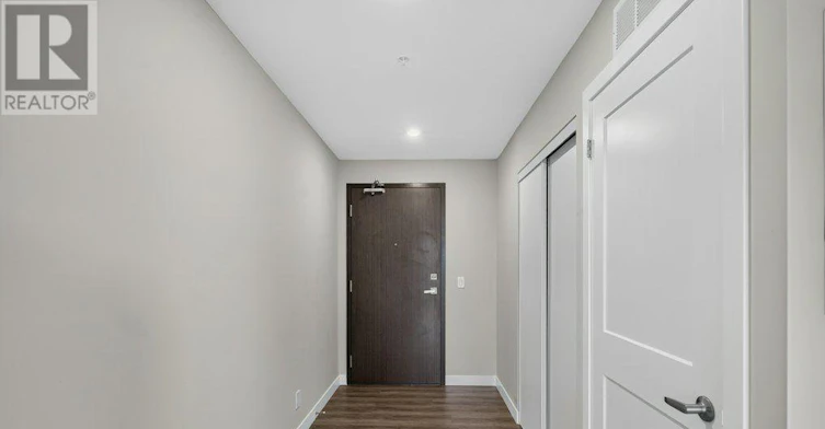 1114-15 Queen Street S, Hamilton, ON, L8P 0C6 - 4