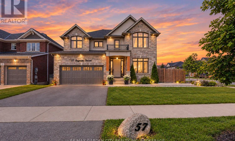57 Bergenstein Cres Crescent