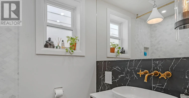 147 Claremont Street, Toronto, ON, M6J 2M7 - 35