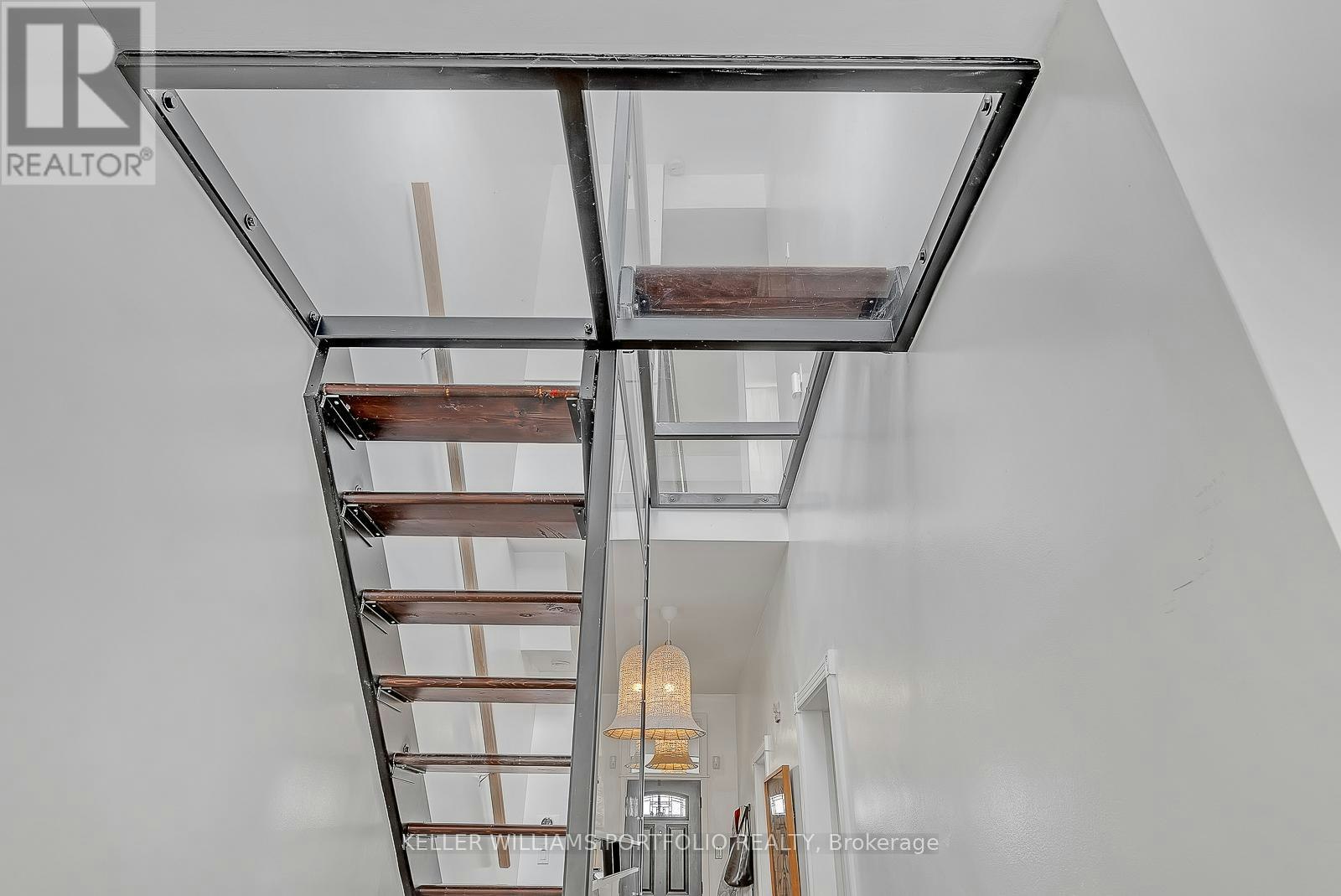 147 Claremont Street, Toronto, ON, M6J 2M7 - 23
