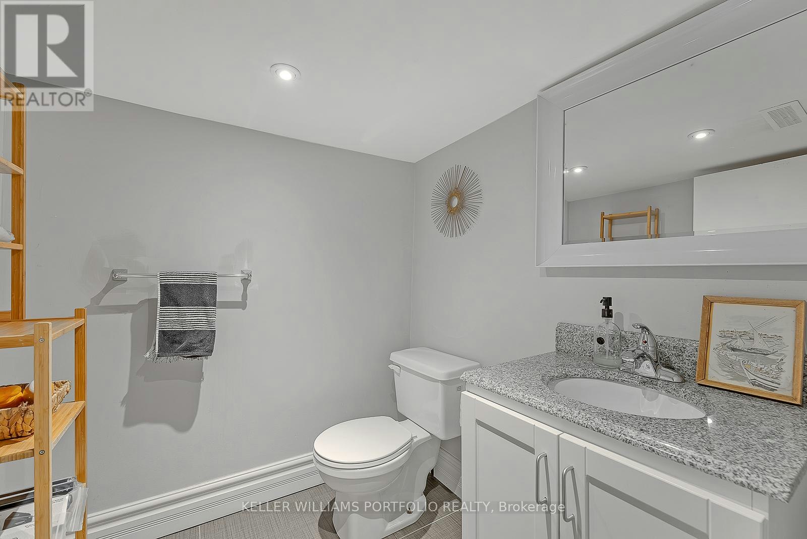 147 Claremont Street, Toronto, ON, M6J 2M7 - 40