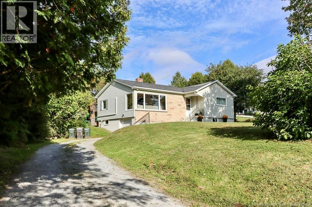 745 Main Street, Hampton, NB, E5N 6E2