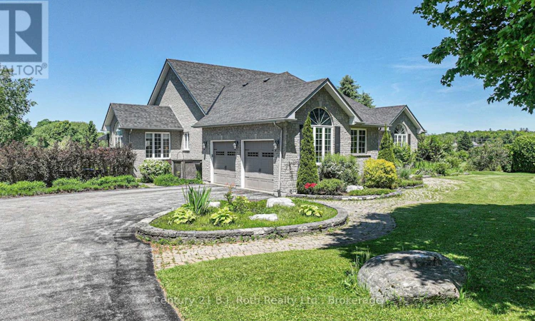 1273 Hawk Ridge Crescent
