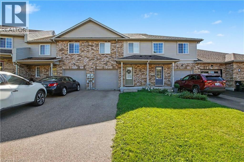 15 Bryan Court, Kitchener, ON, N2A 4J4