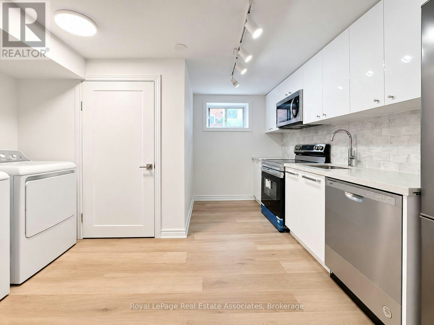 BSMT-20 Silvercrest Avenue, Toronto, ON, M8W 2S4 - 3