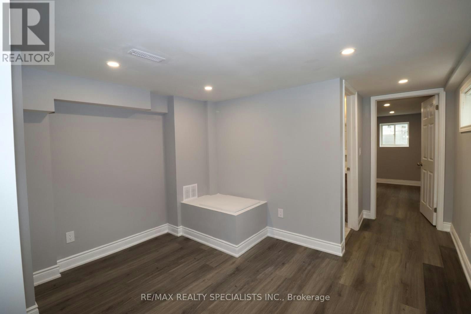 81 Gretna Drive, Brampton, ON, L6X 2G1 - 6