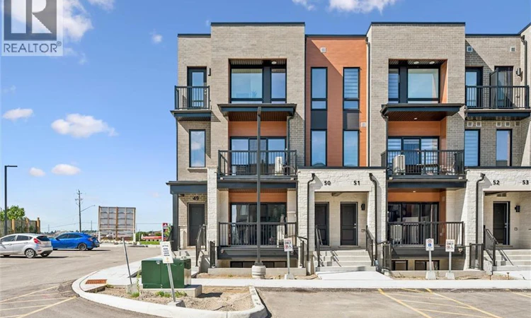 C050-525 Erinbrook Drive