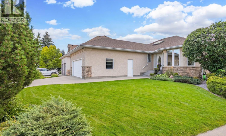 123 Horlick Crescent