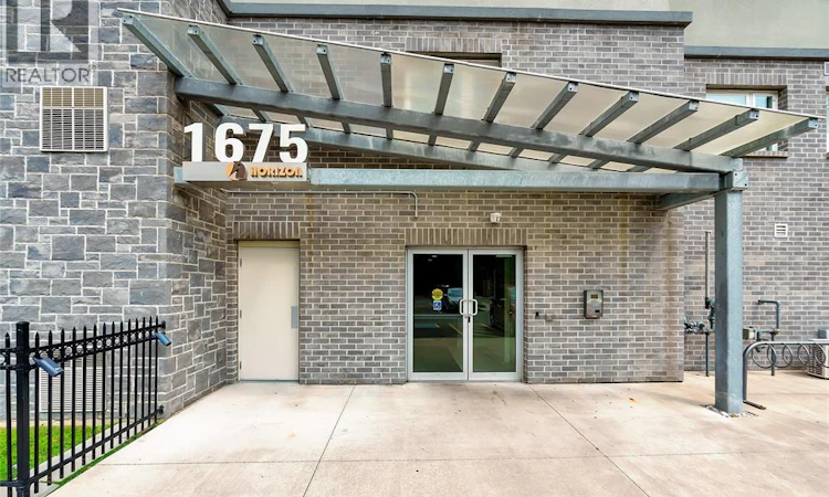 705-1675 Banwell Road