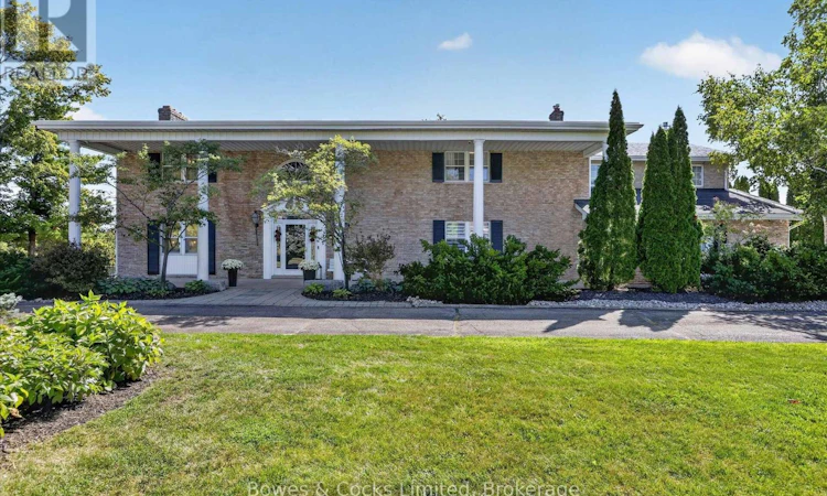 1562 Champlain Drive