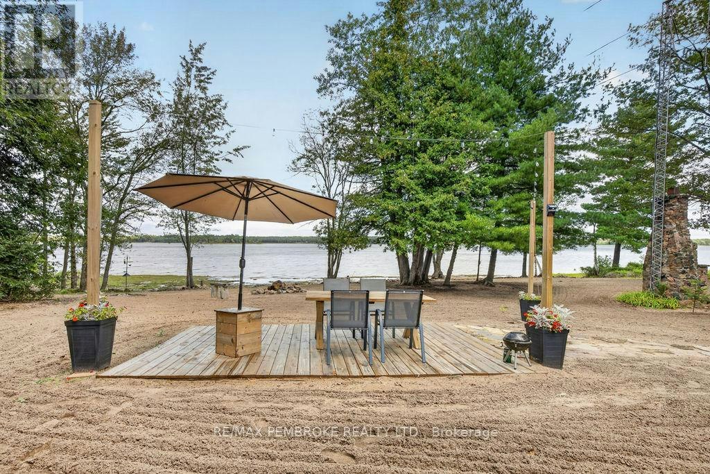 141A Sullivan Point Road, Laurentian Valley, ON, K8A 6W2