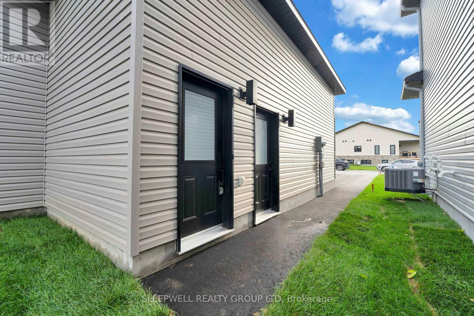 B-447 Annette Drive, Russell, ON, K0A 1W0 - 3