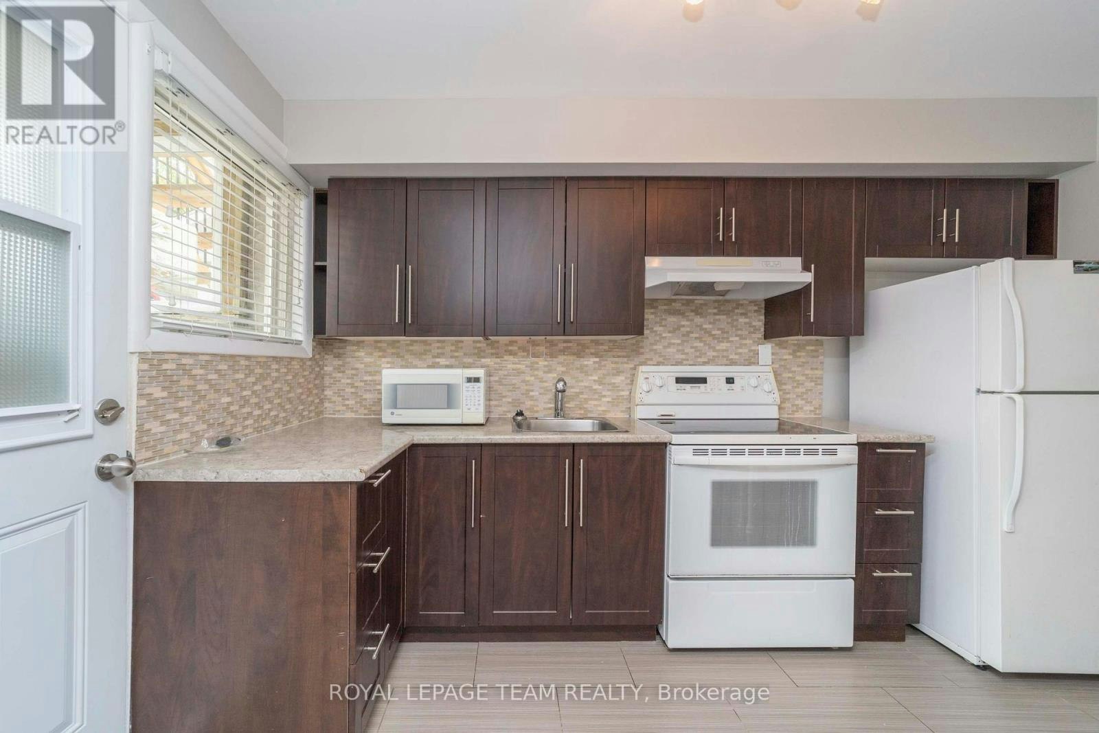1-676 Borthwick Avenue, Ottawa, ON, K1K 2M2 - 17
