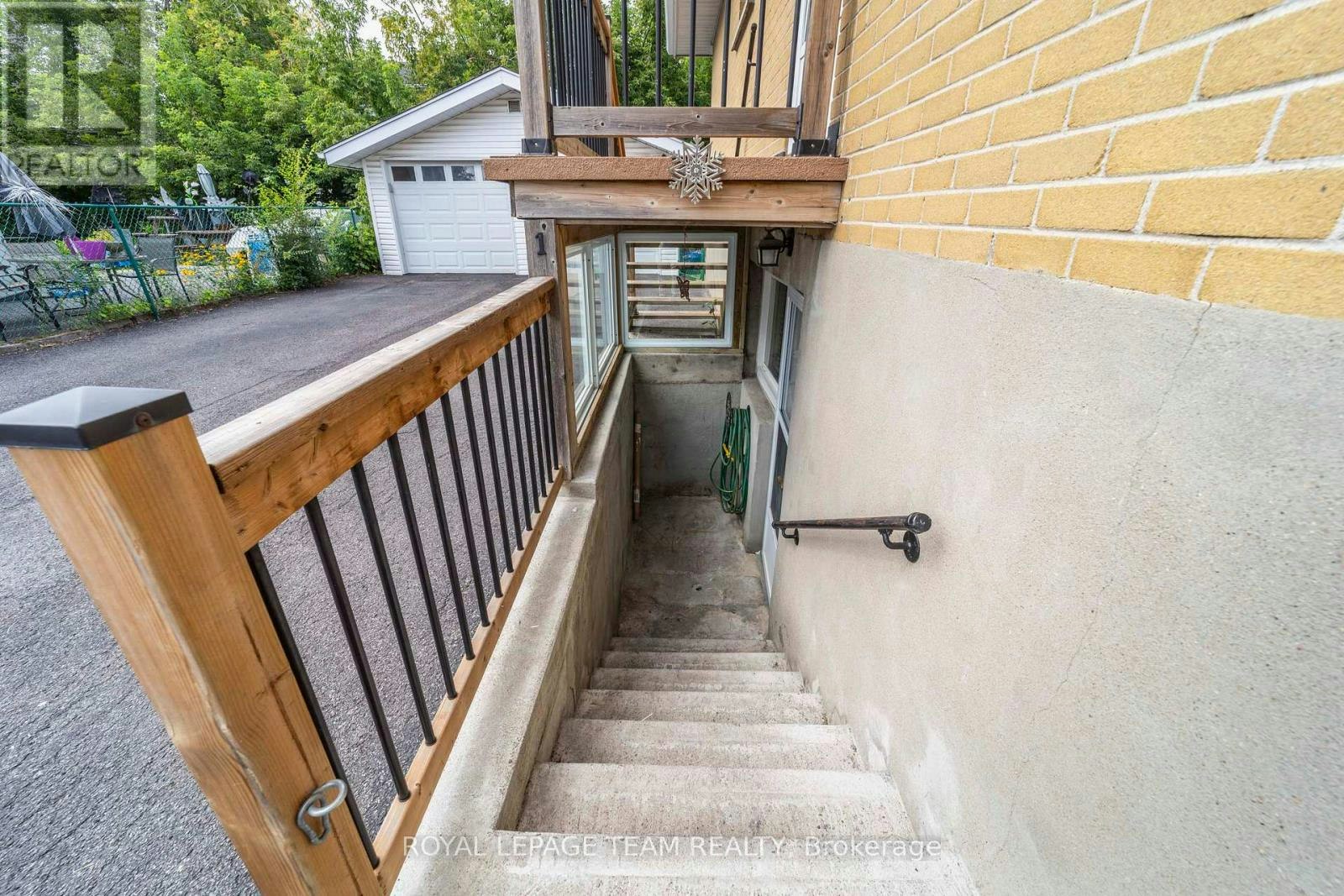 1-676 Borthwick Avenue, Ottawa, ON, K1K 2M2 - 7