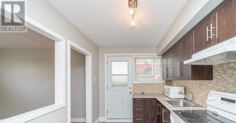 1-676 Borthwick Avenue, Ottawa, ON, K1K 2M2 - 18