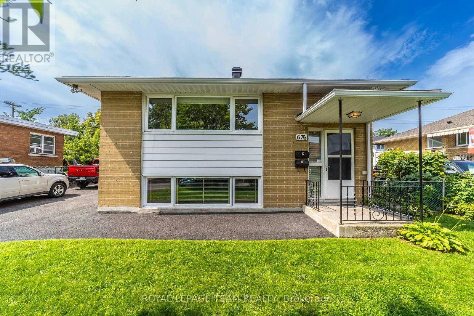 1-676 Borthwick Avenue, Ottawa, ON, K1K 2M2