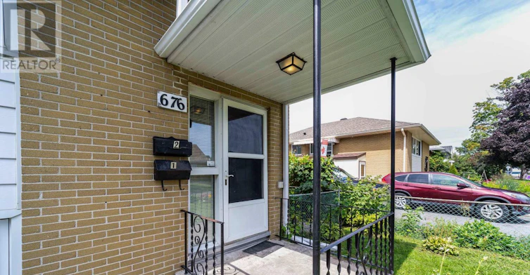 1-676 Borthwick Avenue, Ottawa, ON, K1K 2M2 - 6