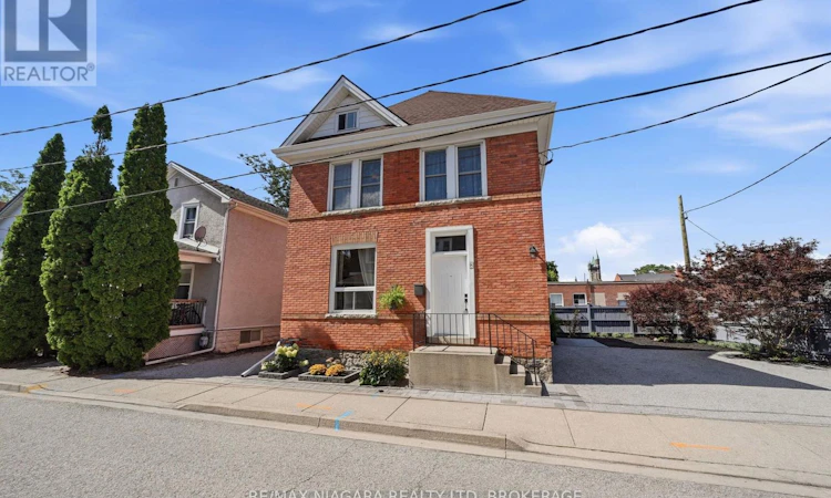 8 Trafalgar Street