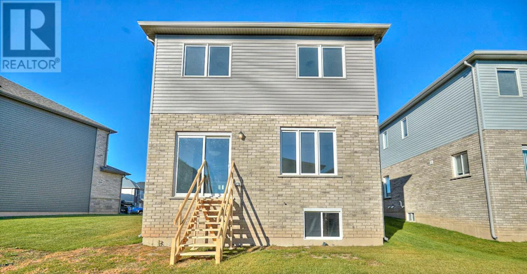 226 Bethune Avenue, Welland, ON, L3B 0H6 - 4