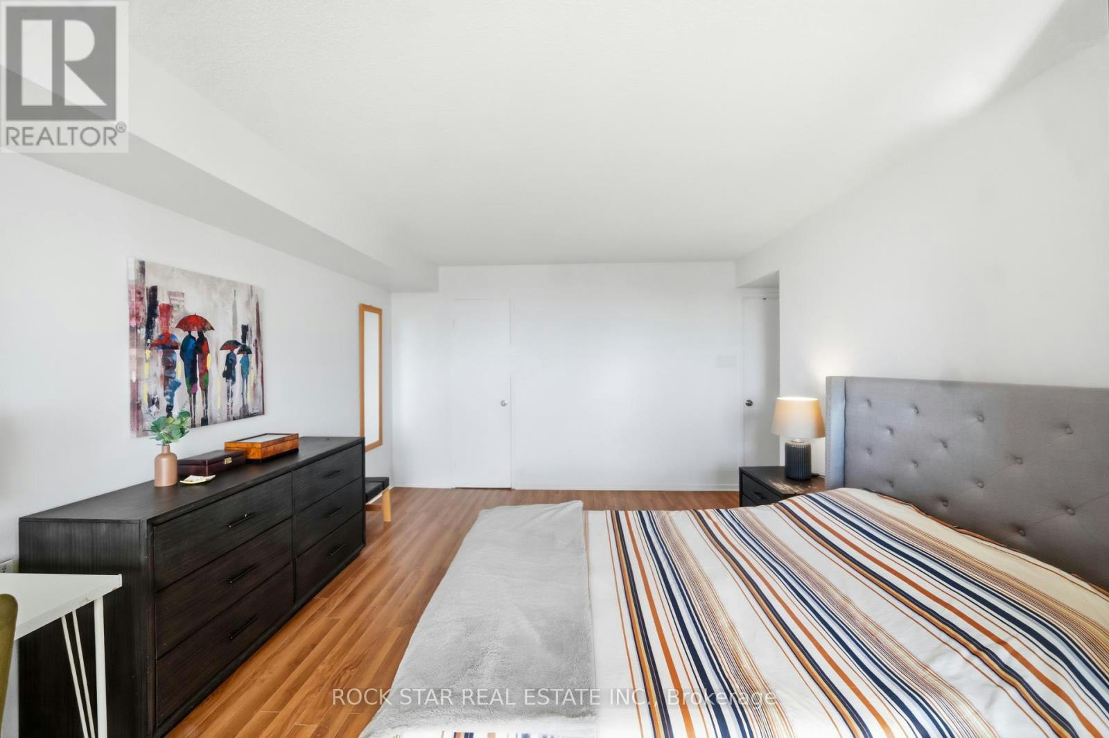 701-5 Kenneth Avenue, Toronto, ON, M2N 6M7 - 17