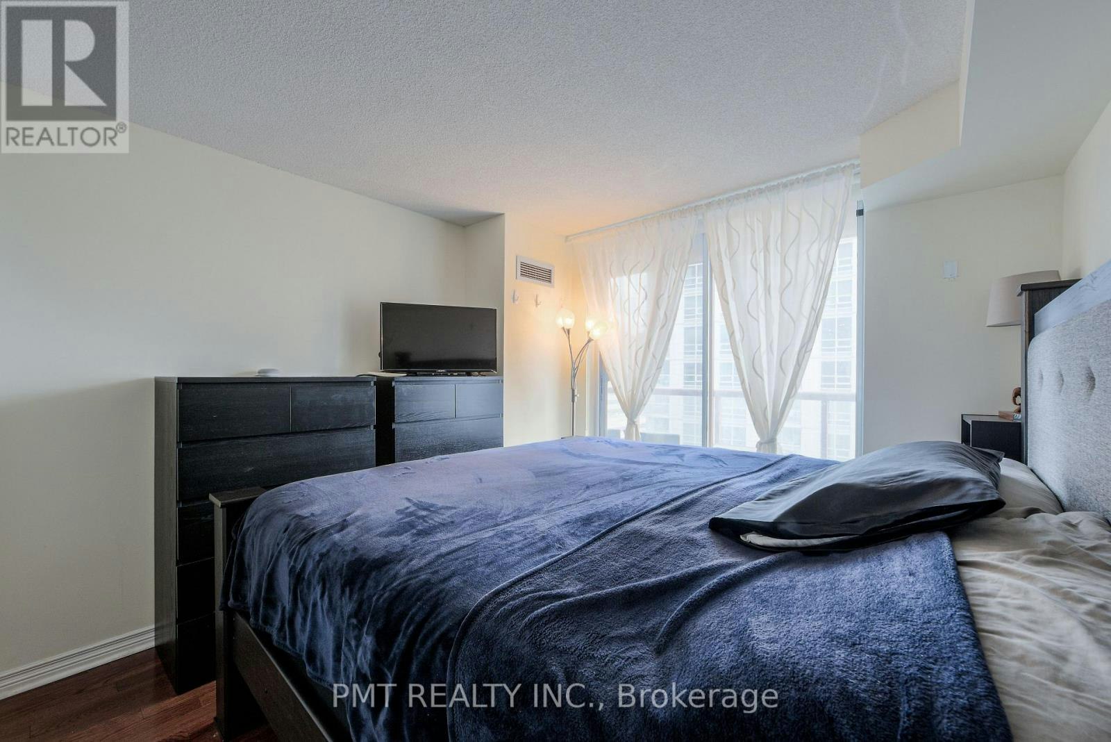 1511-736 Bay Street, Toronto, ON, M5G 2M4 - 20