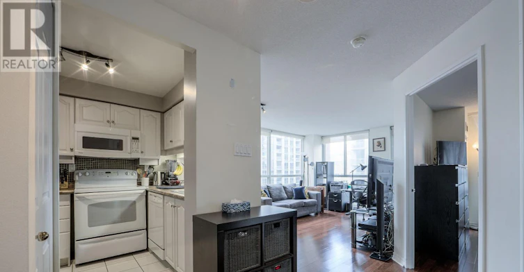 1511-736 Bay Street, Toronto, ON, M5G 2M4 - 4