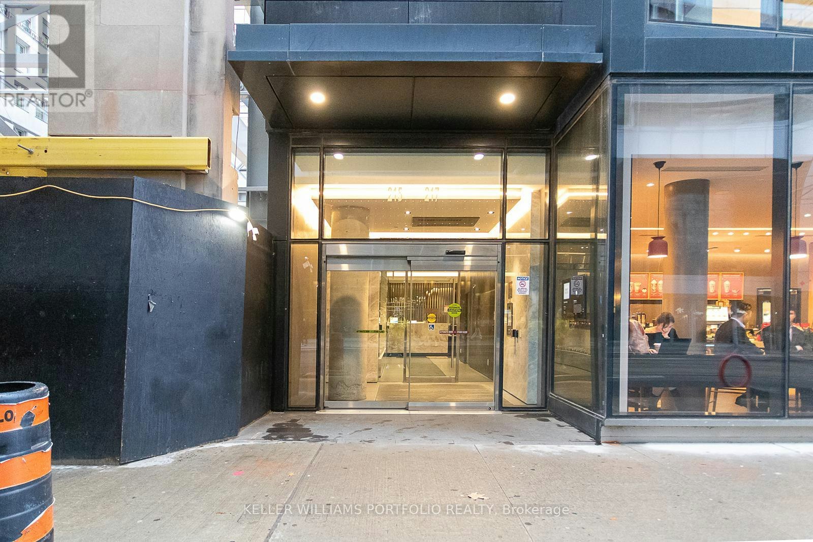 1909-215 Queen Street W, Toronto, ON, M5V 0P5 - 17
