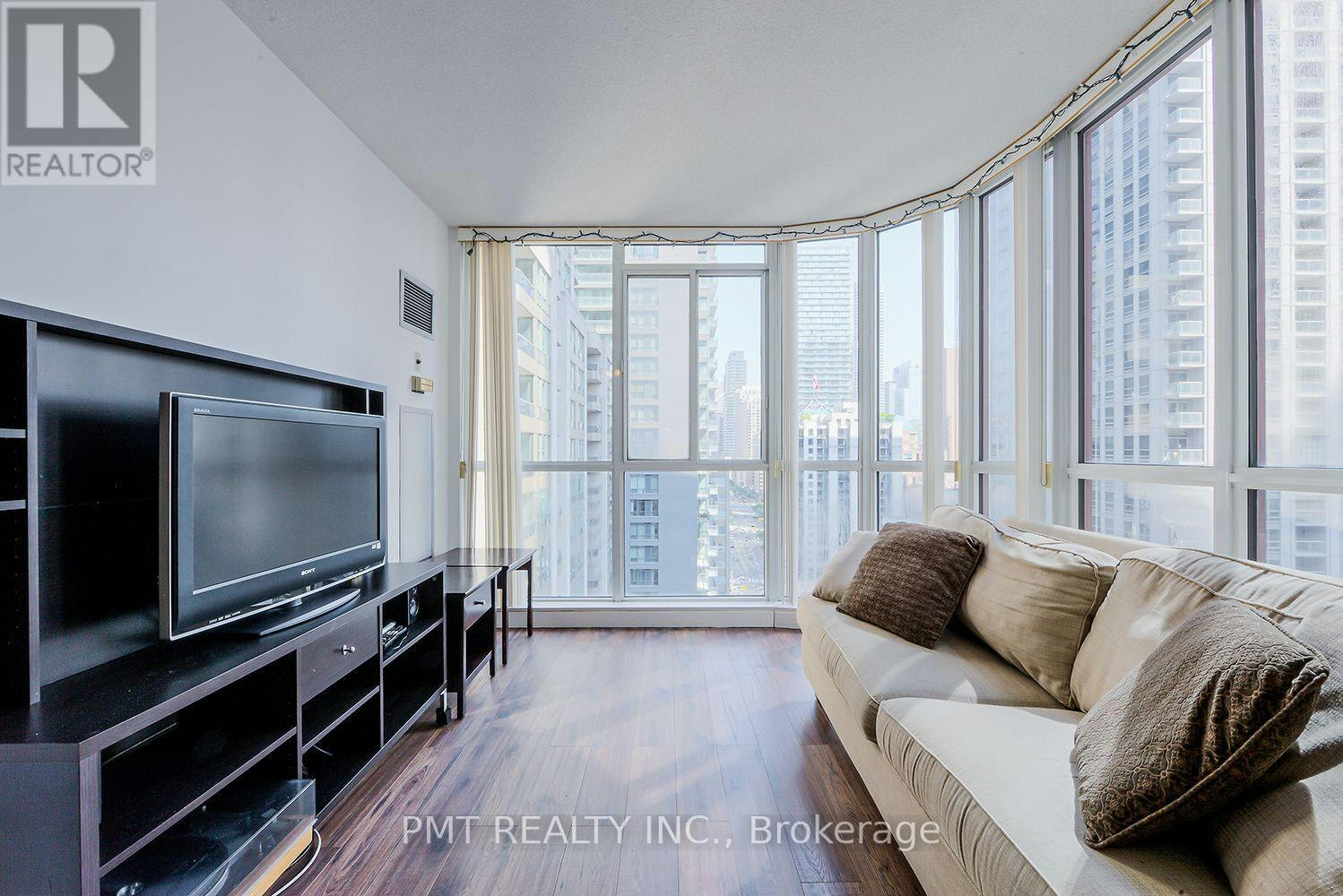 1612-736 Bay Street, Toronto, ON, M5G 2M4 - 13
