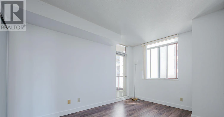 1612-736 Bay Street, Toronto, ON, M5G 2M4 - 16