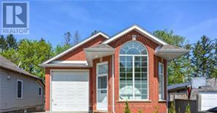 26 Simcoe Street, Guelph, ON, N1E 3B8 - 2