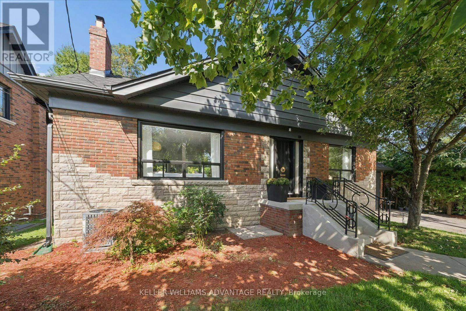 124 Glenwood Crescent, Toronto, ON, M4B 1K2