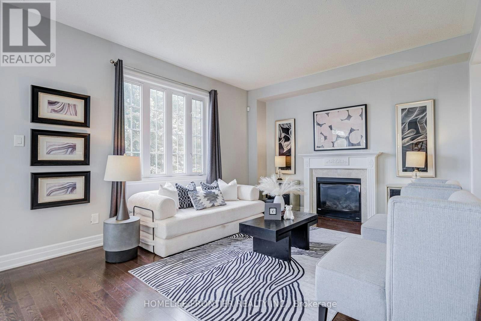 48 Robert Wilson Crescent, Georgina, ON, L4P 0G9 - 4