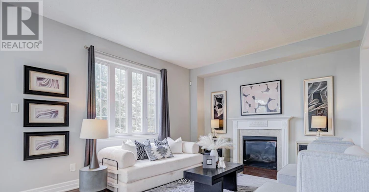 48 Robert Wilson Crescent, Georgina, ON, L4P 0G9 - 4