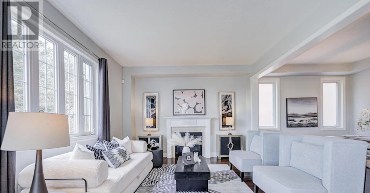 48 Robert Wilson Crescent, Georgina, ON, L4P 0G9 - 2