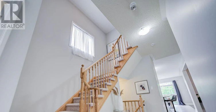 48 Robert Wilson Crescent, Georgina, ON, L4P 0G9 - 12