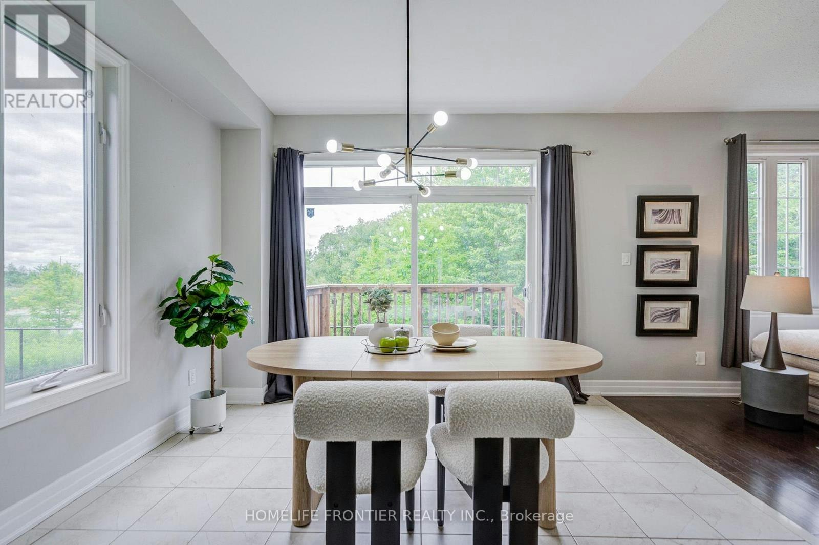 48 Robert Wilson Crescent, Georgina, ON, L4P 0G9 - 8