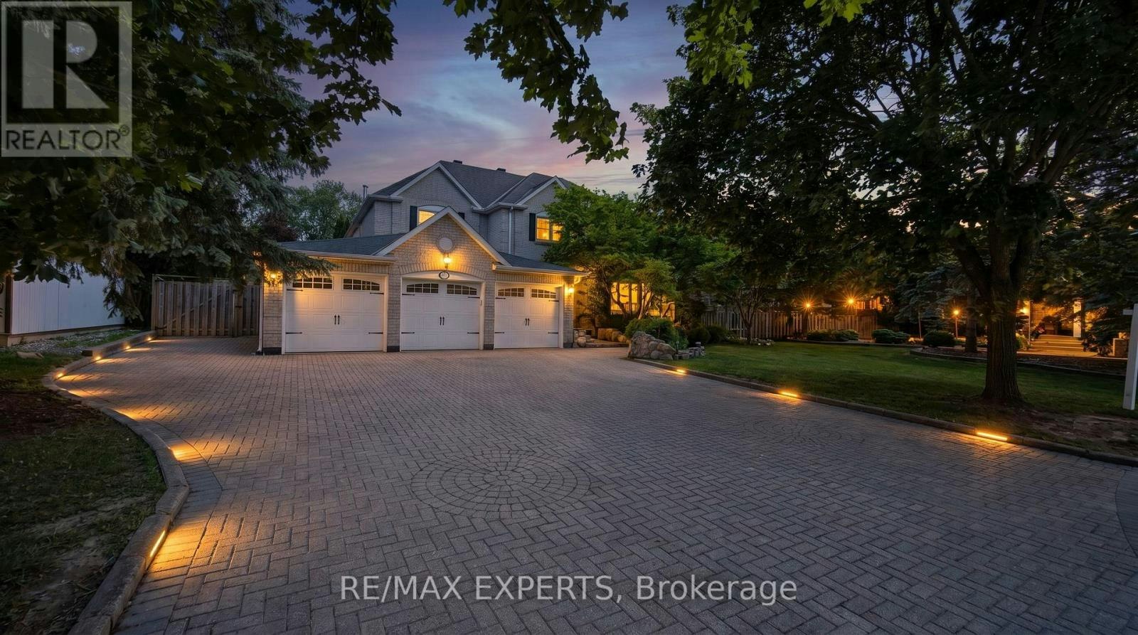 123 Fern Valley Crescent, Richmond Hill, ON, L4E 2K3
