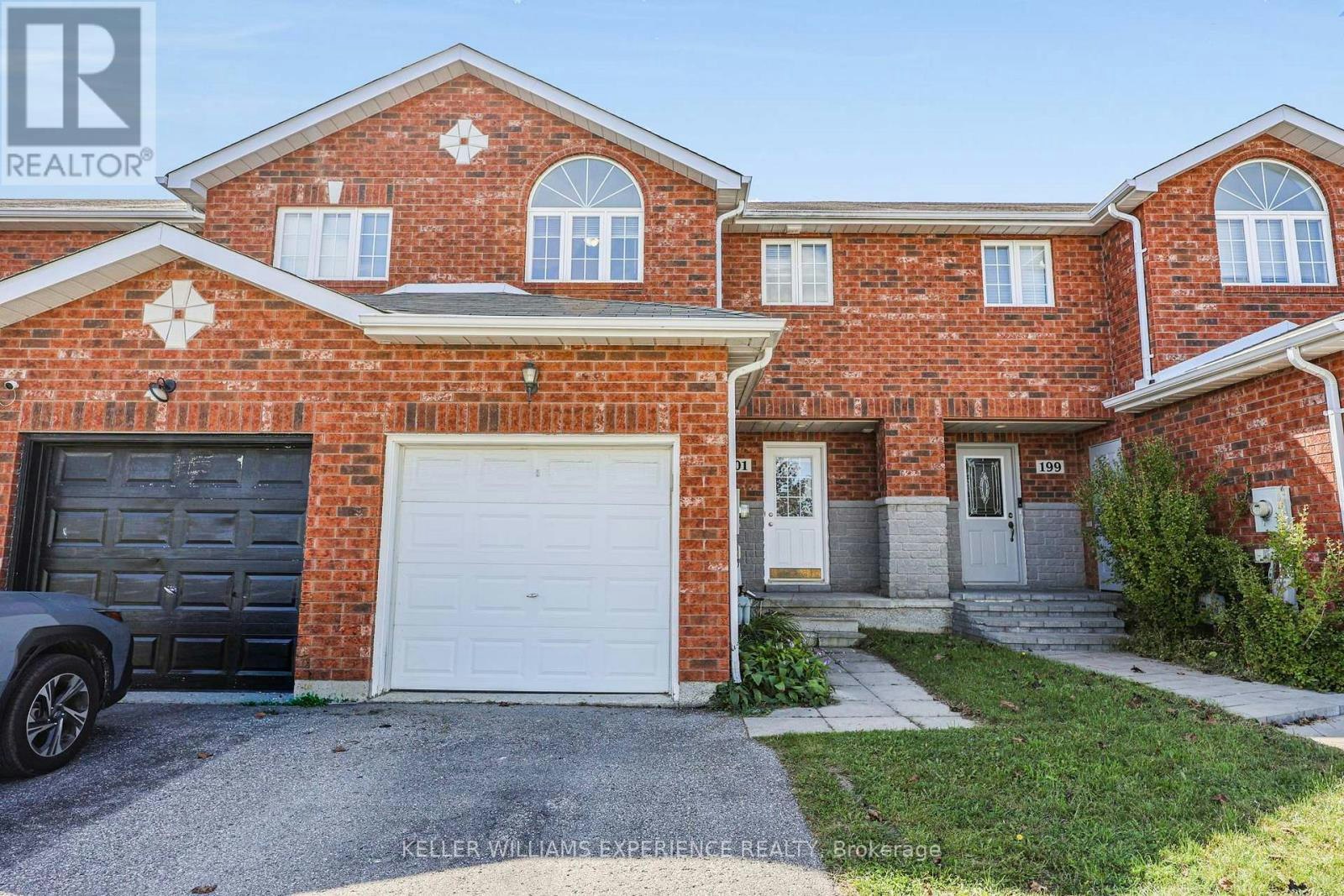 201 Stanley Street, Barrie, ON, L4M 6X9