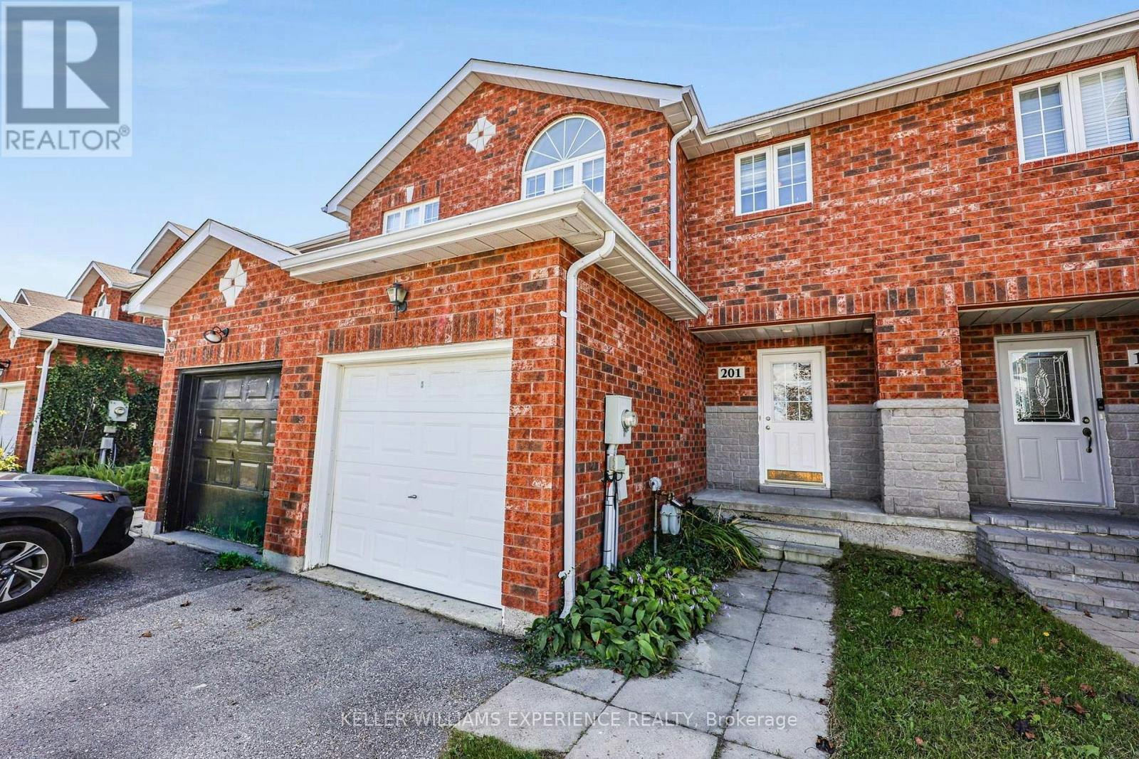 201 Stanley Street, Barrie, ON, L4M 6X9