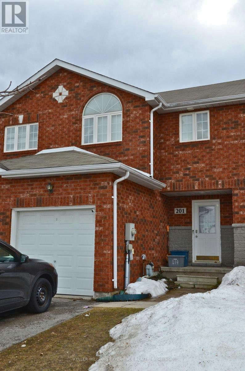 201 Stanley Street, Barrie, ON, L4M 6X9