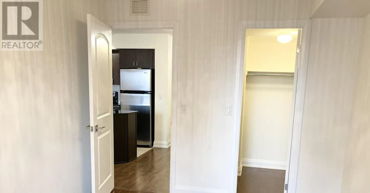 204-55 De Boers Drive, Toronto, ON, M3J 0G5 - 9