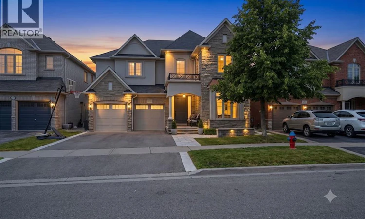 3202 Saltaire Crescent
