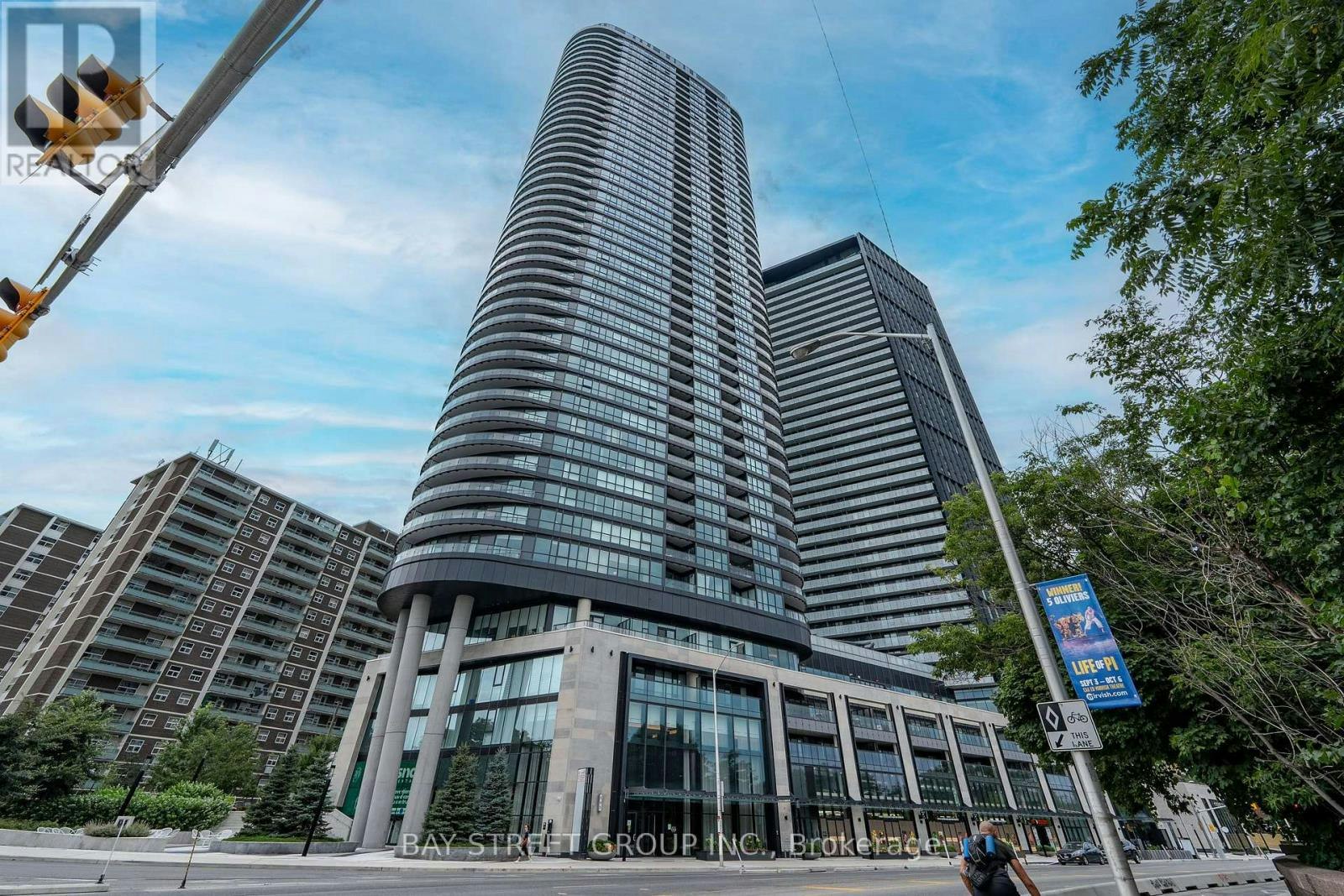 3222-585 Bloor Street E, Toronto, ON, M4W 0B3