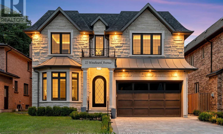 22 Woodward Avenue