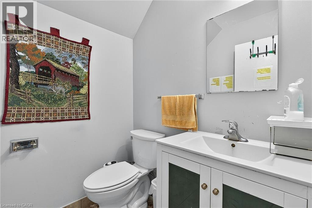 43 Dupont Street E, Waterloo, ON, N2J 2G8 - 20