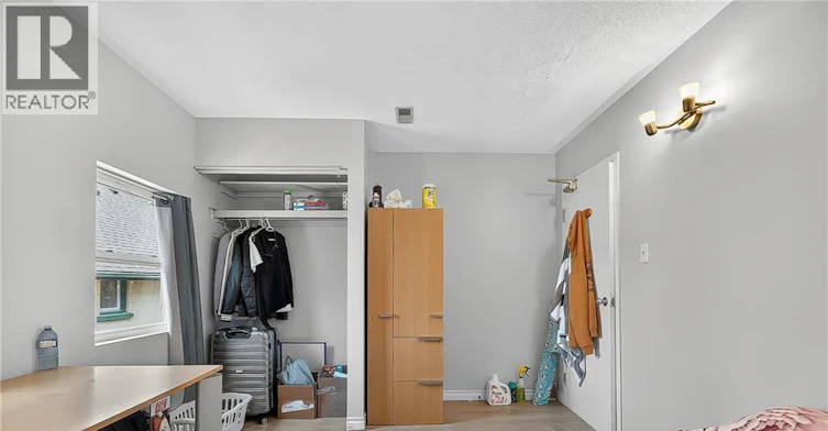 43 Dupont Street E, Waterloo, ON, N2J 2G8 - 7