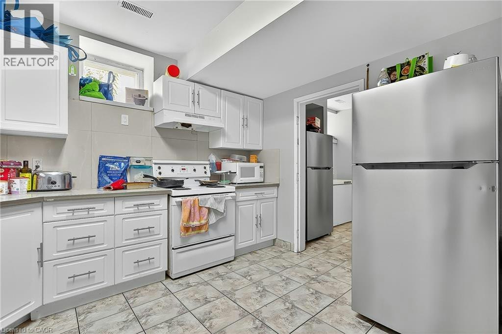 43 Dupont Street E, Waterloo, ON, N2J 2G8 - 9