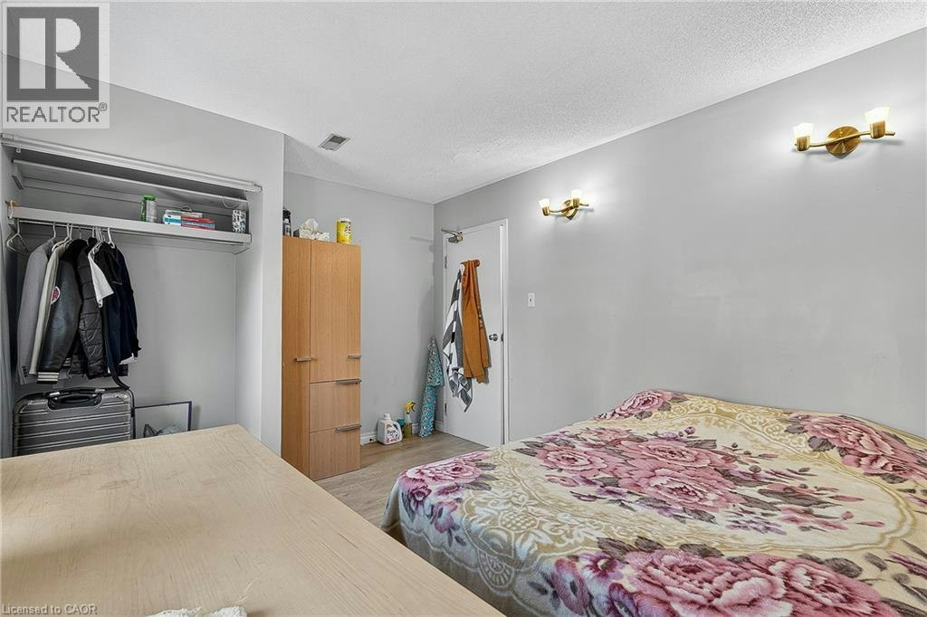 43 Dupont Street E, Waterloo, ON, N2J 2G8 - 19
