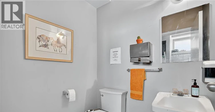 43 Dupont Street E, Waterloo, ON, N2J 2G8 - 12
